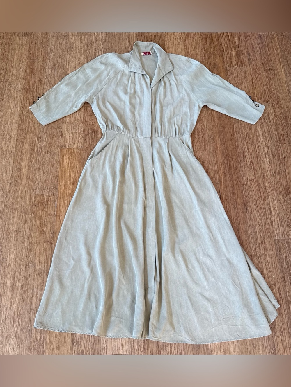 Vintage 1980s khaki Katie rayon Safari dress with gold eagle buttons small
